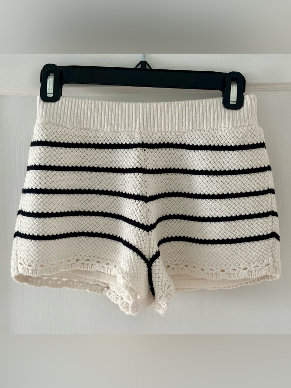 Abercrombie Cream & Black Striped Knit Shorts